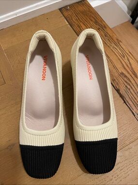 VIVANOON Knit Low-Heel Ballet Pumps – Cream/Black Cap Toe